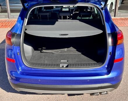 Hyundai TUCSON CRDI PREMIUM SE MHEV 75