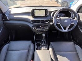 Hyundai TUCSON CRDI PREMIUM SE MHEV 2