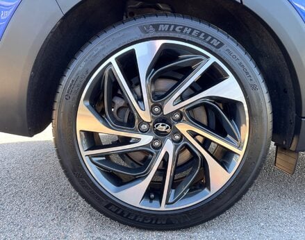 Hyundai TUCSON CRDI PREMIUM SE MHEV 15