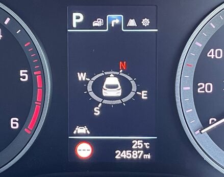 Hyundai TUCSON CRDI PREMIUM SE MHEV 30