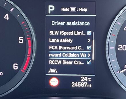 Hyundai TUCSON CRDI PREMIUM SE MHEV 38