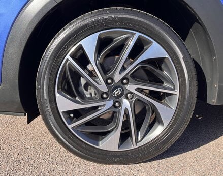 Hyundai TUCSON CRDI PREMIUM SE MHEV 13