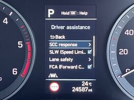 Hyundai TUCSON CRDI PREMIUM SE MHEV 34