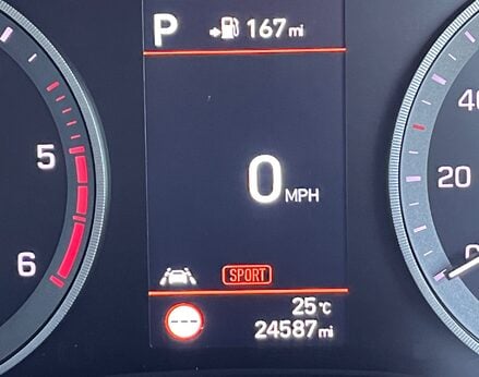 Hyundai TUCSON CRDI PREMIUM SE MHEV 23