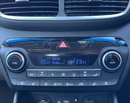 Hyundai TUCSON CRDI PREMIUM SE MHEV 52