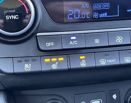 Hyundai TUCSON CRDI PREMIUM SE MHEV 54