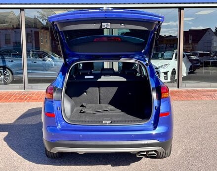 Hyundai TUCSON CRDI PREMIUM SE MHEV 74