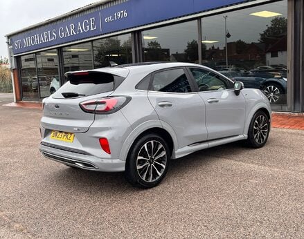 Ford Puma ST-LINE VIGNALE MHEV 8