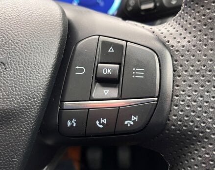 Ford Puma ST-LINE VIGNALE MHEV 62