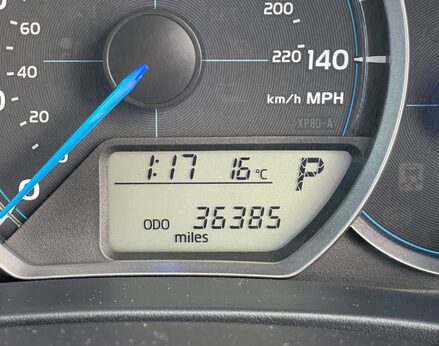 Toyota Yaris T4 HYBRID 21