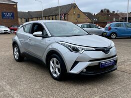 Toyota C-HR ICON 4