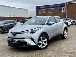 Toyota C-HR ICON 1