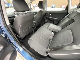 Kia Venga 2 ECODYNAMICS 45