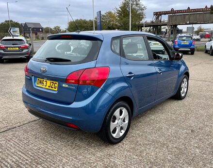 Kia Venga 2 ECODYNAMICS 8