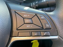 Nissan Juke DIG-T ACENTA 44