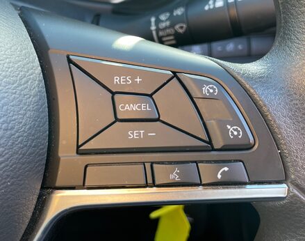 Nissan Juke DIG-T ACENTA 44