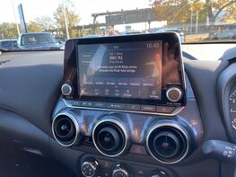 Nissan Juke DIG-T ACENTA 29