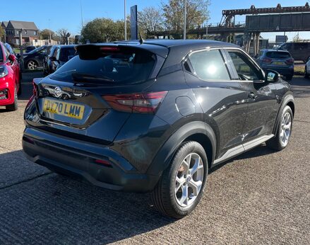 Nissan Juke DIG-T ACENTA 9