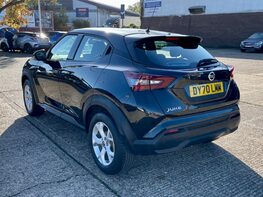 Nissan Juke DIG-T ACENTA 8