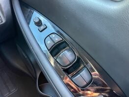 Nissan LEAF TEKNA 58