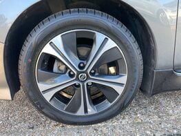 Nissan LEAF TEKNA 13