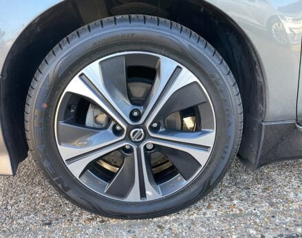 Nissan LEAF TEKNA 13