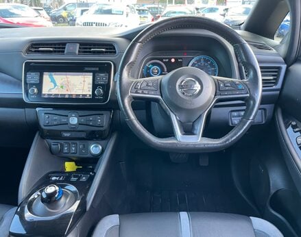 Nissan LEAF TEKNA 18