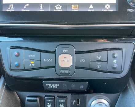 Nissan LEAF TEKNA 48