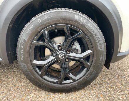 Nissan Juke DIG-T N-CONNECTA 16