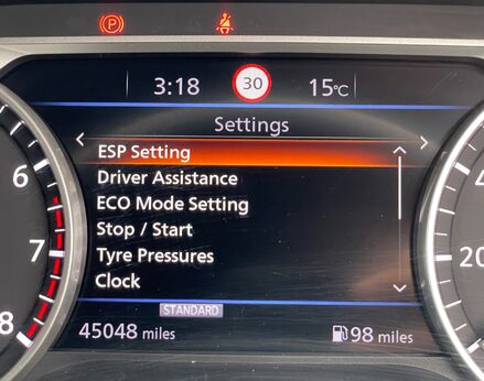 Nissan Juke DIG-T N-CONNECTA 27