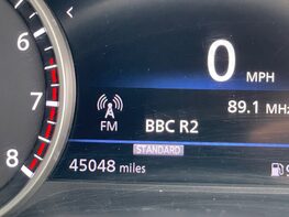 Nissan Juke DIG-T N-CONNECTA 32