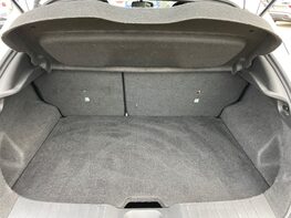 Nissan Juke DIG-T N-CONNECTA 64