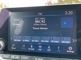 Nissan Juke DIG-T N-CONNECTA 38