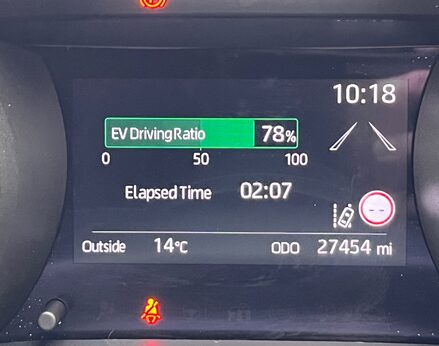 Toyota Yaris DESIGN FHEV 26