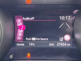 Toyota Yaris DESIGN FHEV 28