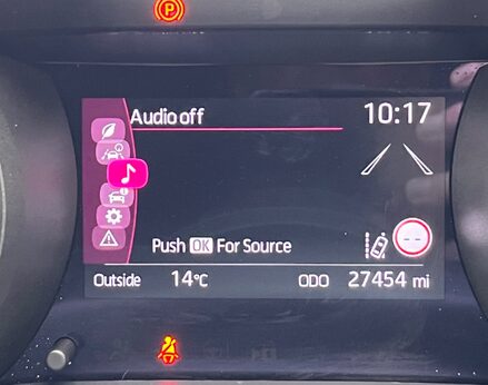 Toyota Yaris DESIGN FHEV 28