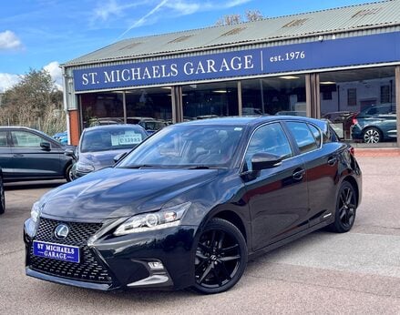 Lexus CT 200H 1