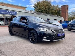 Lexus CT 200H 4