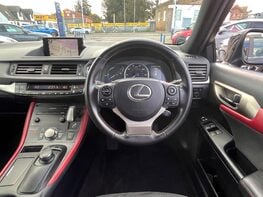Lexus CT 200H 19