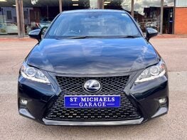 Lexus CT 200H 5