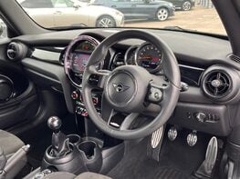 Mini Hatch COOPER SPORT 18