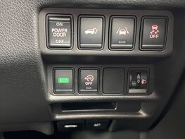 Nissan X-Trail DIG-T N-CONNECTA DCT 53