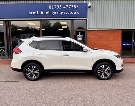 Nissan X-Trail DIG-T N-CONNECTA DCT 10