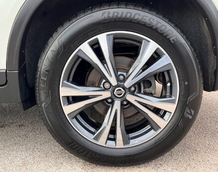 Nissan X-Trail DIG-T N-CONNECTA DCT 14