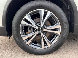 Nissan X-Trail DIG-T N-CONNECTA DCT 13