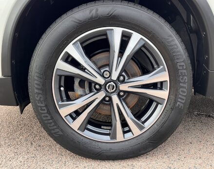 Nissan X-Trail DIG-T N-CONNECTA DCT 13