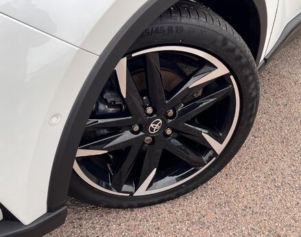 Toyota C-HR GR SPORT 3