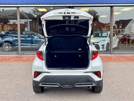 Toyota C-HR GR SPORT 63