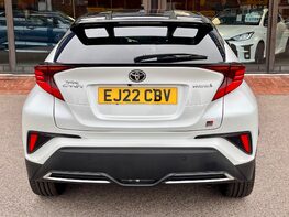 Toyota C-HR GR SPORT 6