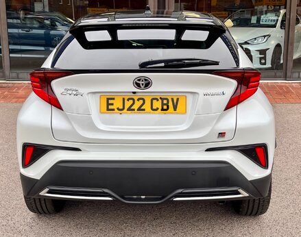 Toyota C-HR GR SPORT 6